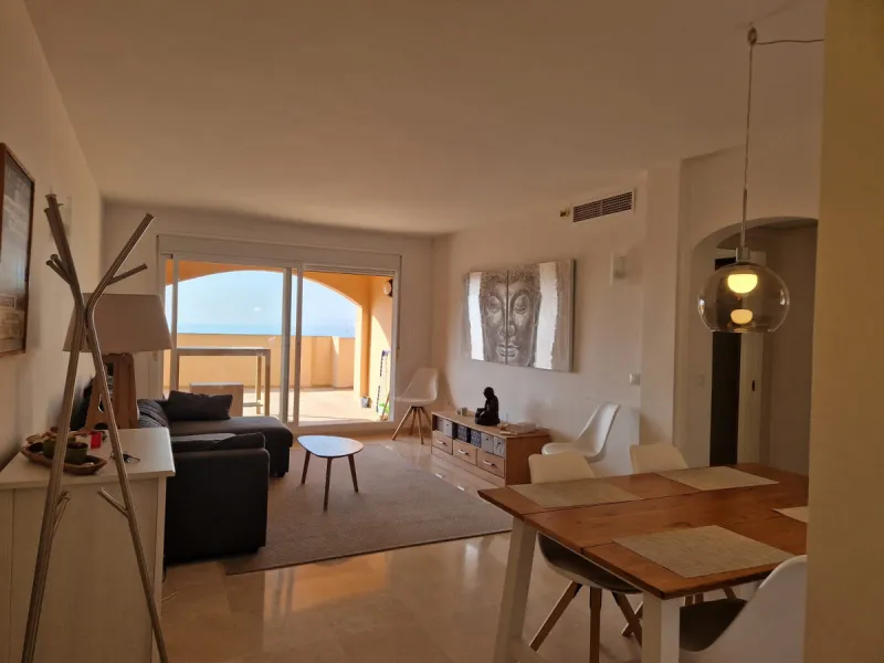 Apartment - Middle Floor Apartment в продаже в Mijas, Málaga. В доме 2 спален и 2 ванных комнат. Площадь дома 108 м²