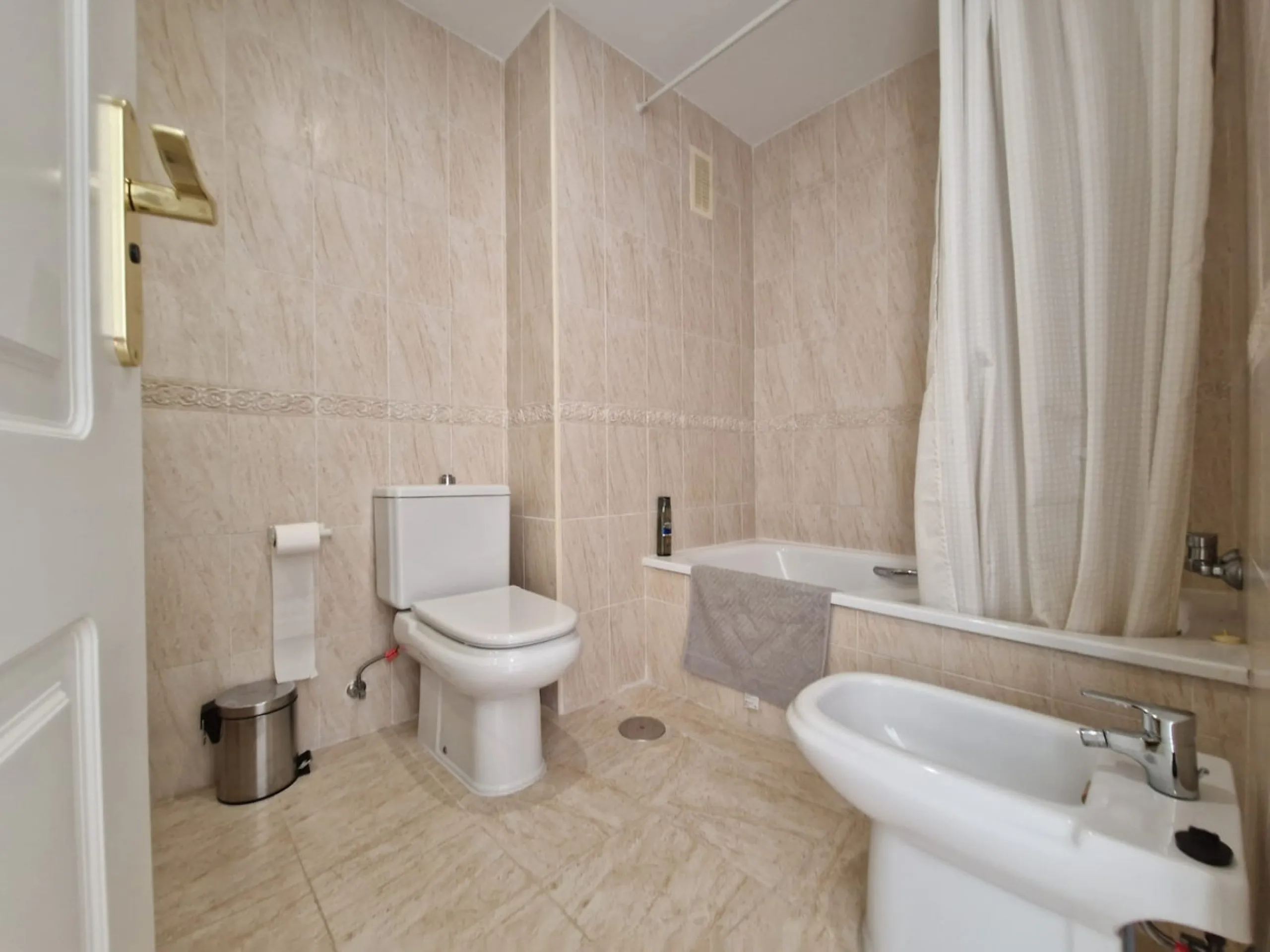 Apartment - Middle Floor Apartment в продаже в Mijas, Málaga. В доме 2 спален и 2 ванных комнат. Площадь дома 108 м²