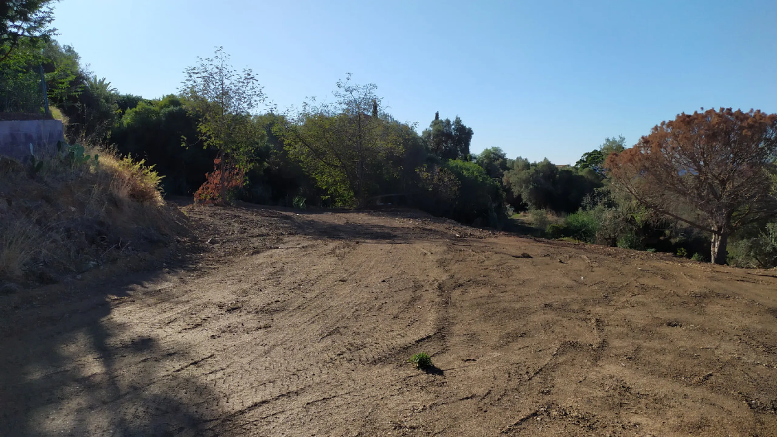 Plot - Land в продаже в Marbella, Málaga. Площадь участка 1497 м²