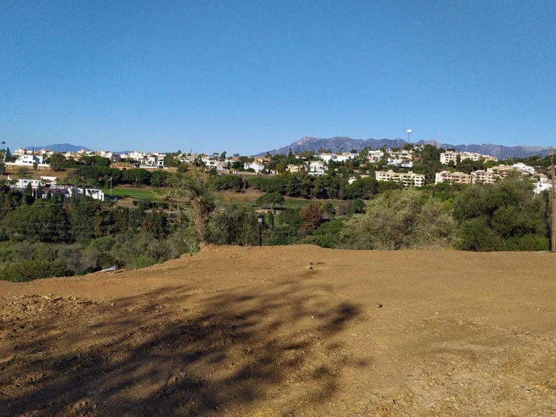 Plot - Land в продаже в Marbella, Málaga. Площадь участка 1497 м²