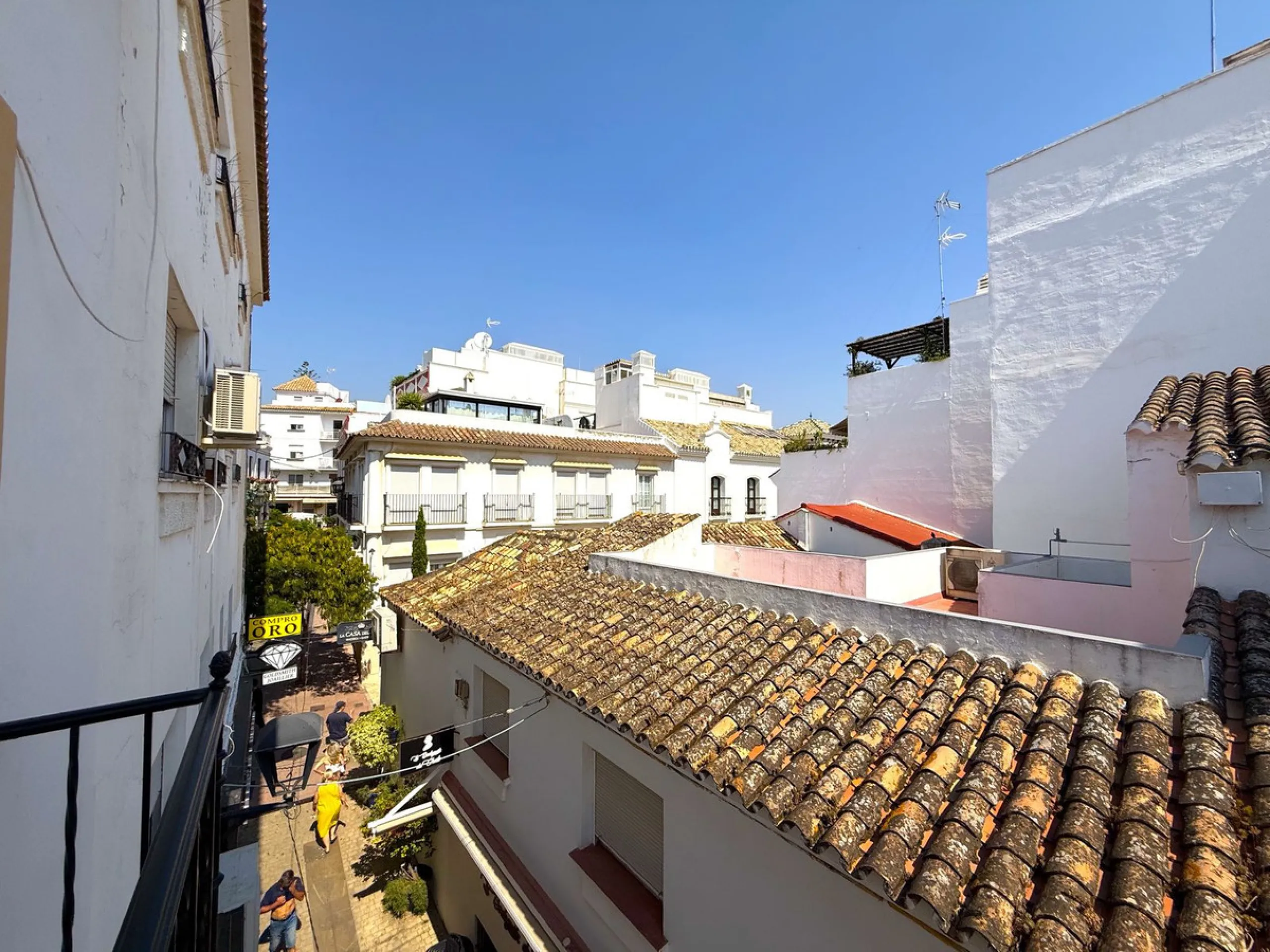 Top Floor Apartment, Estepona, Costa del Sol.
