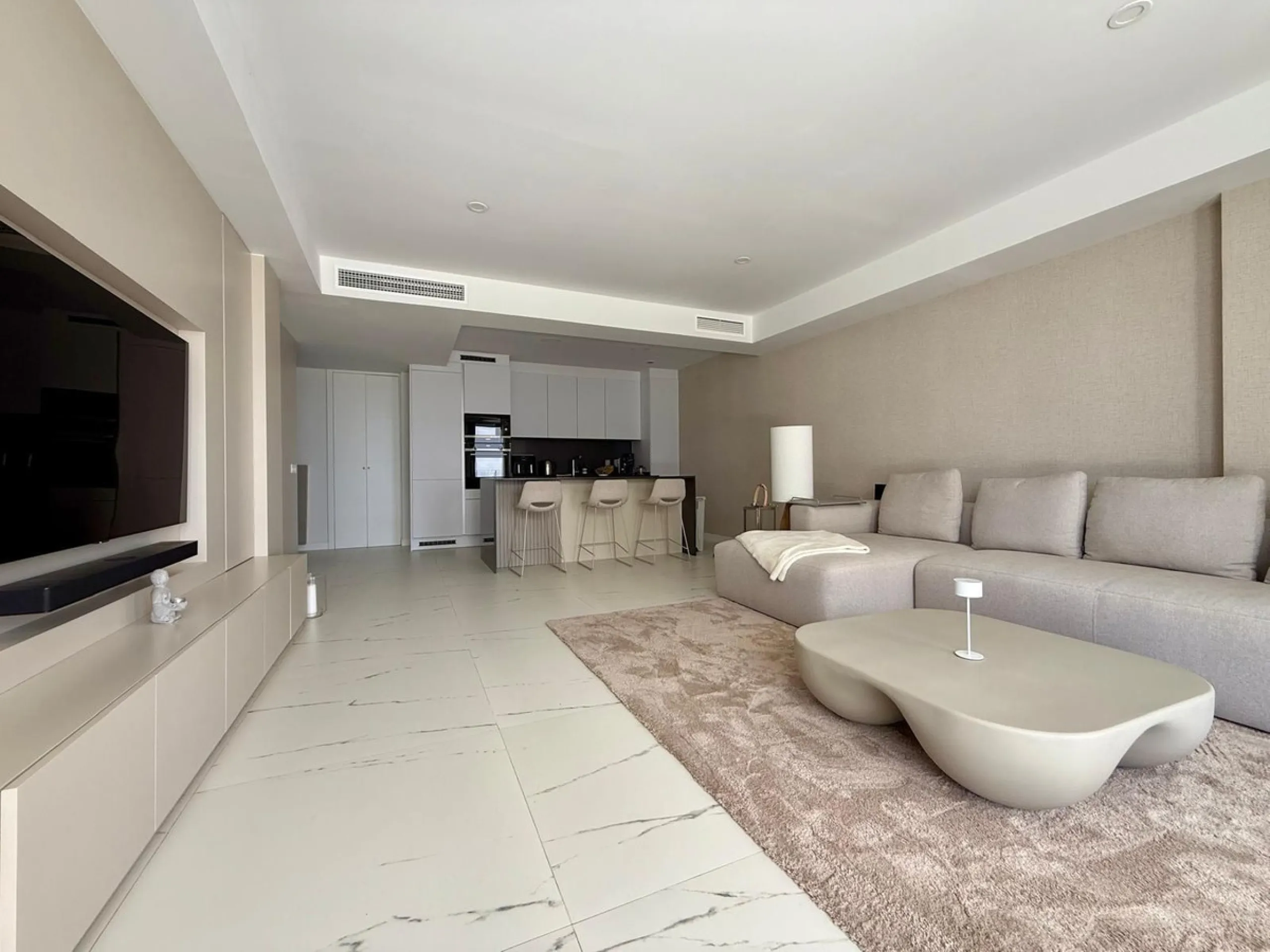 Discover Your Dream Home: Luxurious Brand-New Apartment in Casares Costa