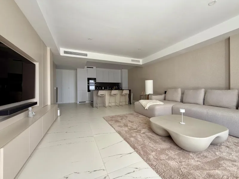 Discover Your Dream Home: Luxurious Brand-New Apartment in Casares Costa