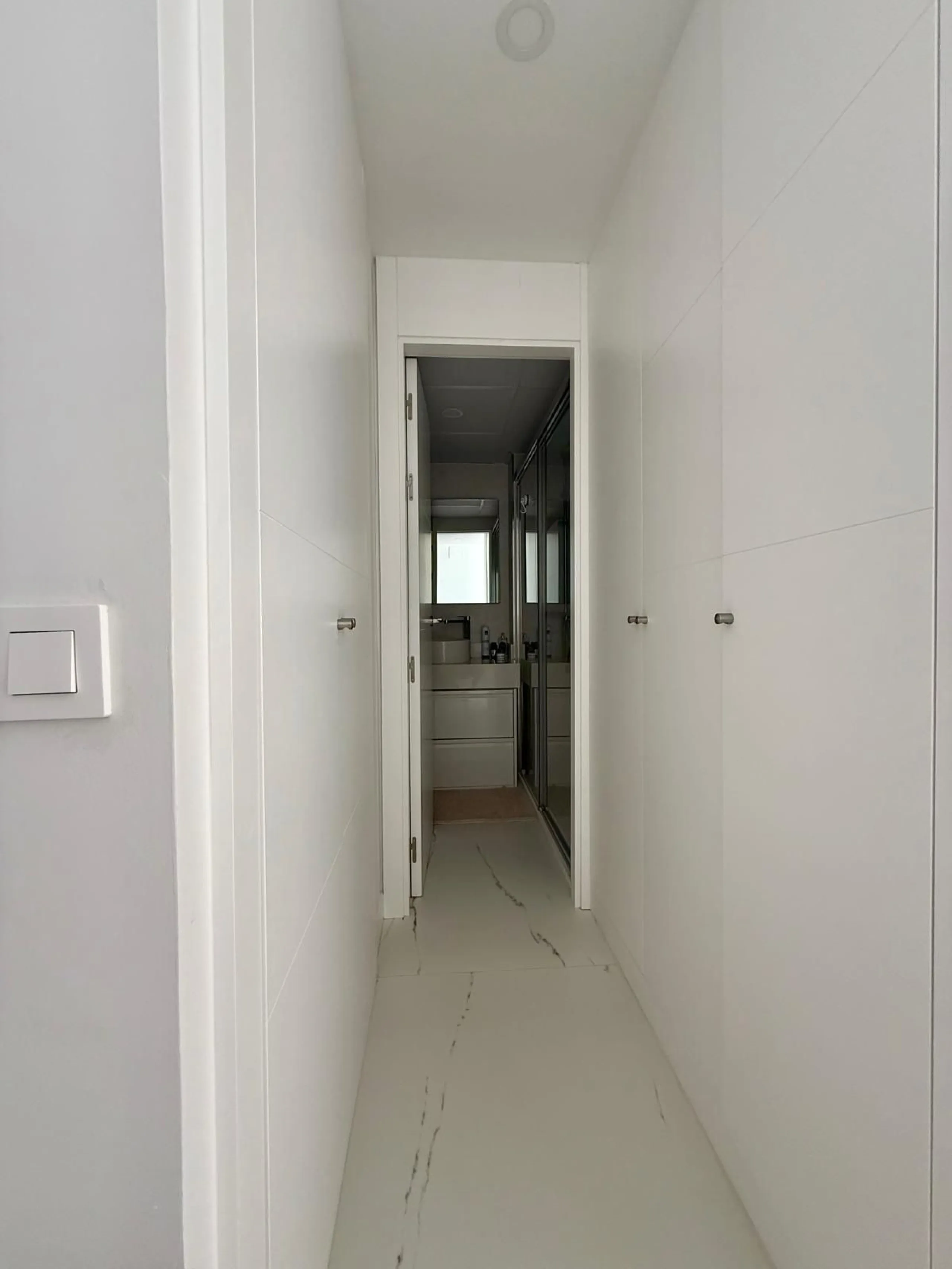 Discover Your Dream Home: Luxurious Brand-New Apartment in Casares Costa