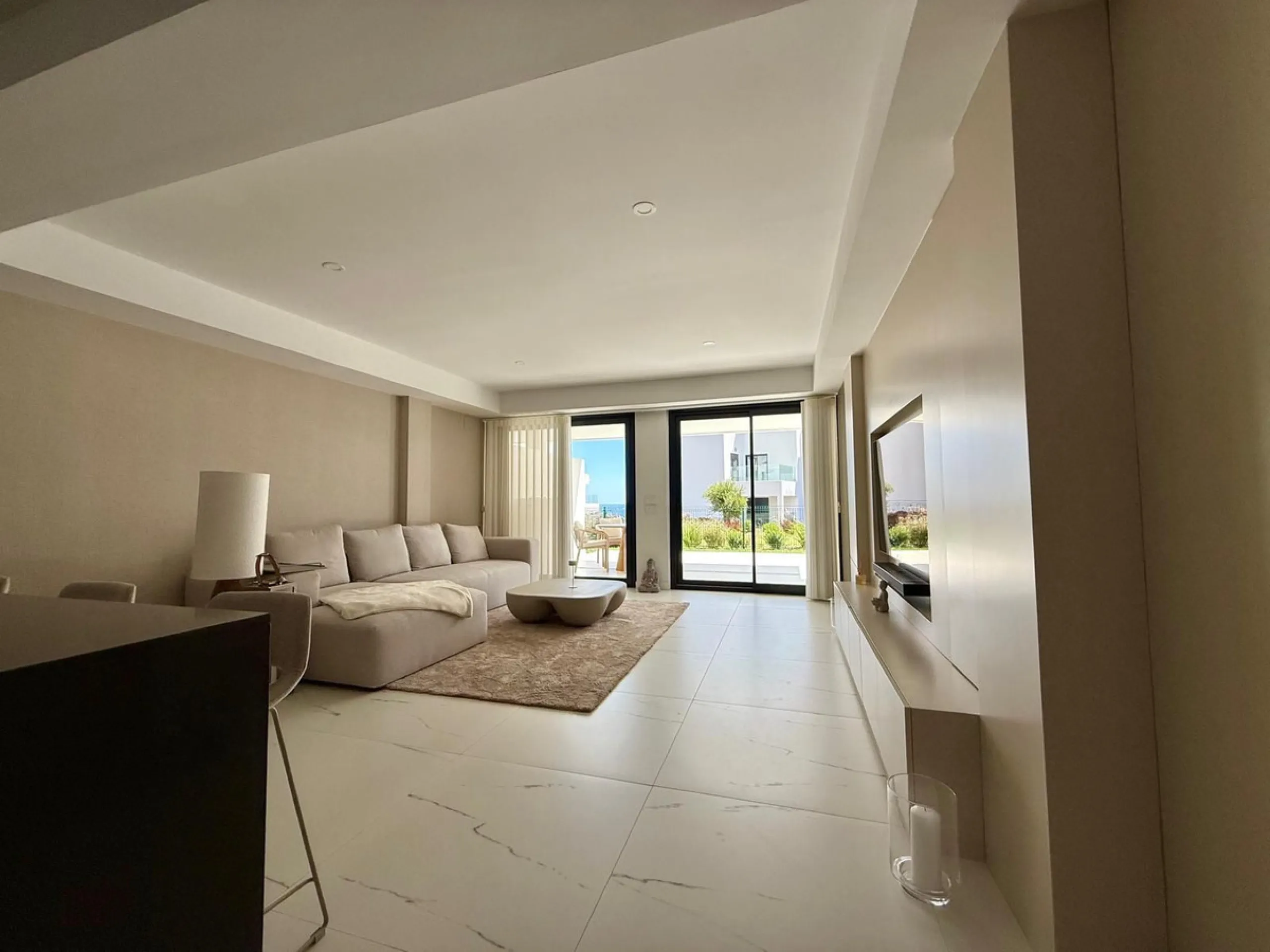 Discover Your Dream Home: Luxurious Brand-New Apartment in Casares Costa