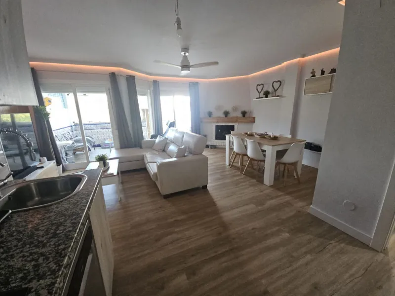 Apartment - Top Floor Apartment в продаже в Mijas, Málaga. В доме 2 спален и 2 ванных комнат. Площадь дома 143 м²