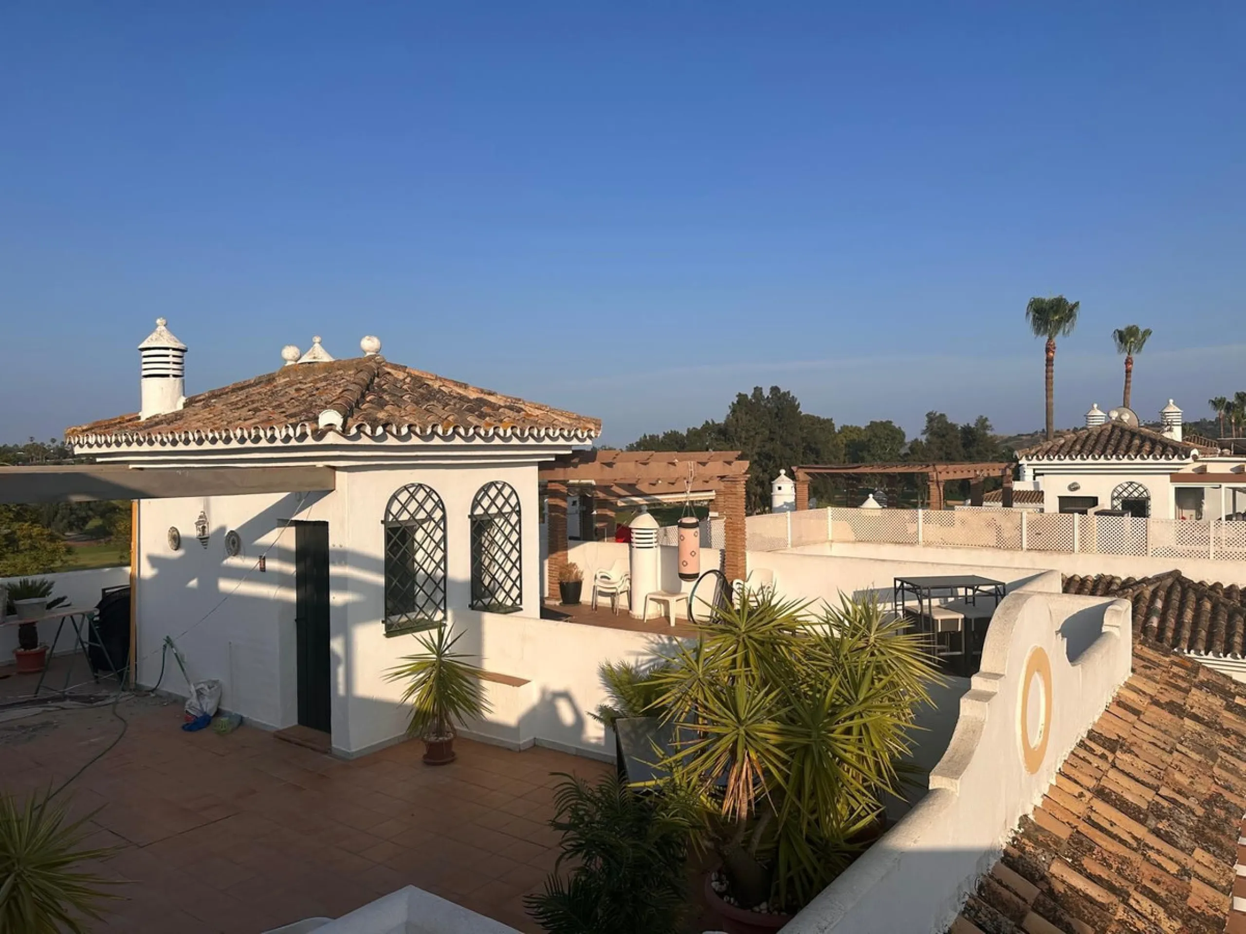 Apartment - Top Floor Apartment в продаже в Mijas, Málaga. В доме 2 спален и 2 ванных комнат. Площадь дома 143 м²
