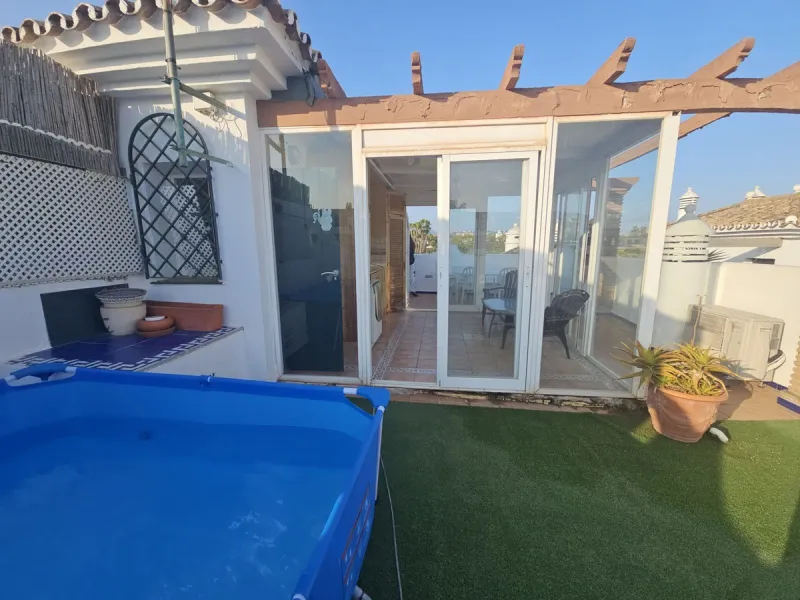 Apartment - Top Floor Apartment в продаже в Mijas, Málaga. В доме 2 спален и 2 ванных комнат. Площадь дома 143 м²
