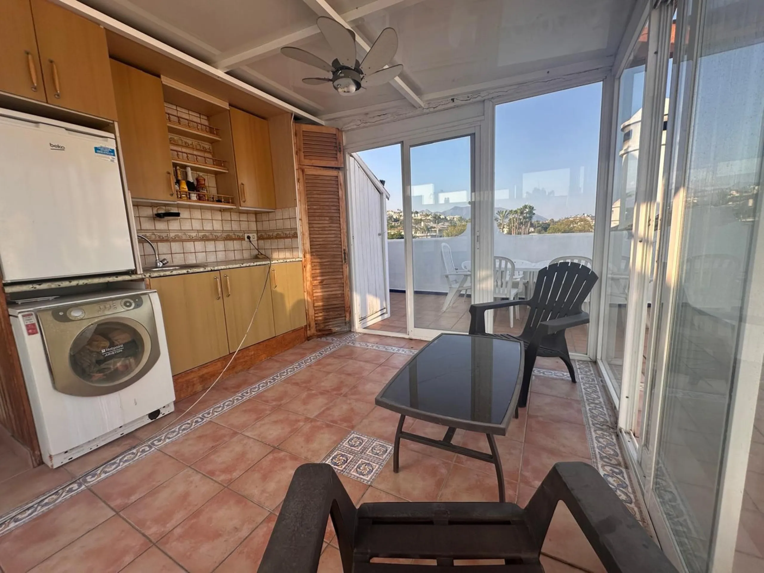 Apartment - Top Floor Apartment в продаже в Mijas, Málaga. В доме 2 спален и 2 ванных комнат. Площадь дома 143 м²