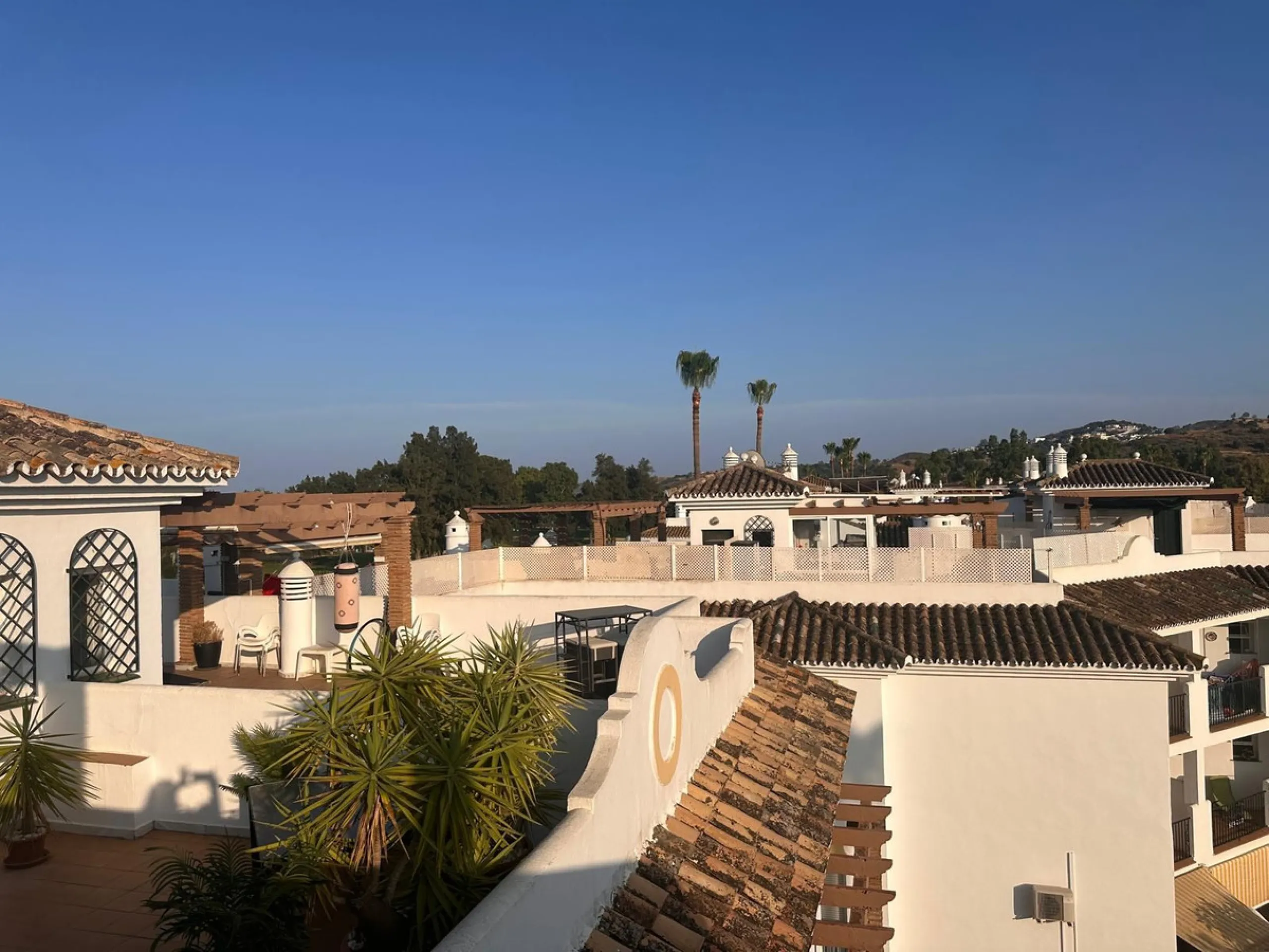 Apartment - Top Floor Apartment в продаже в Mijas, Málaga. В доме 2 спален и 2 ванных комнат. Площадь дома 143 м²