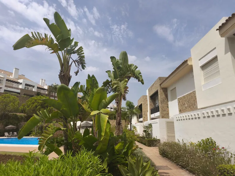 House - Townhouse в продаже в Mijas, Málaga. В доме 3 спален и 4 ванных комнат. Площадь дома 200 м². Площадь участка 18 м²