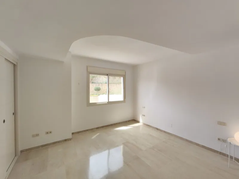 House - Townhouse в продаже в Mijas, Málaga. В доме 3 спален и 4 ванных комнат. Площадь дома 200 м². Площадь участка 18 м²