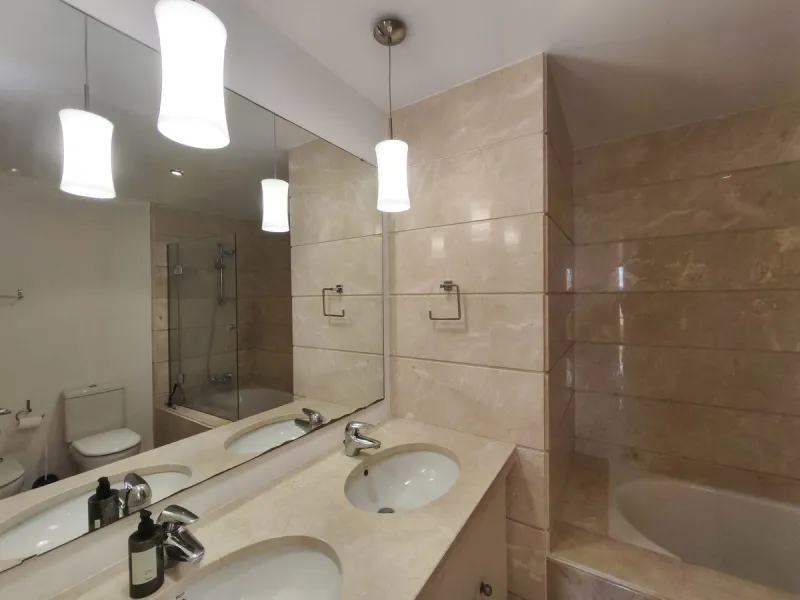 House - Townhouse в продаже в Mijas, Málaga. В доме 3 спален и 4 ванных комнат. Площадь дома 200 м². Площадь участка 18 м²