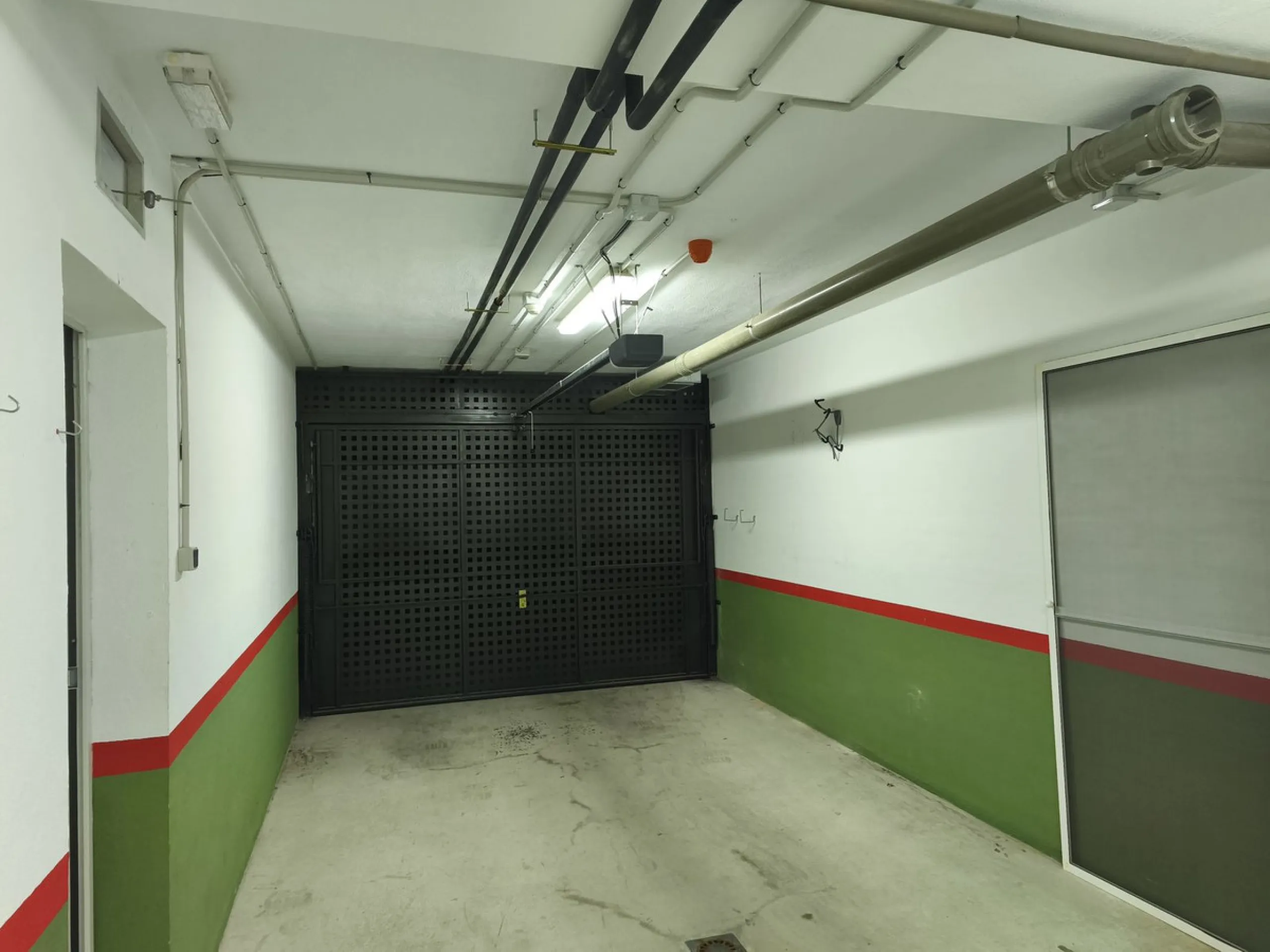 House - Townhouse в продаже в Mijas, Málaga. В доме 3 спален и 4 ванных комнат. Площадь дома 200 м². Площадь участка 18 м²