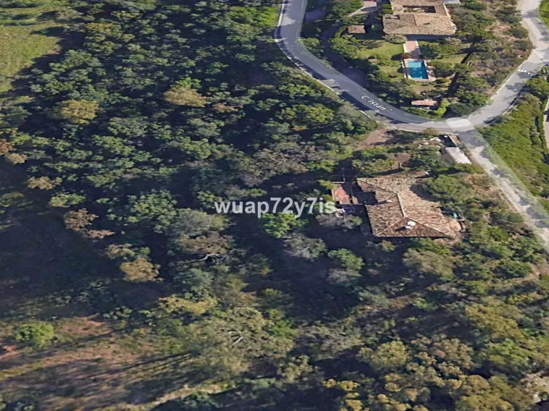 Plot - Residential Plot в продаже в Benahavís, Málaga. Площадь дома 3000 м². Площадь участка 7138 м²