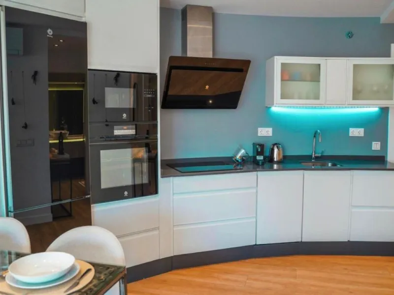 Stunning Renovated Apartment in the Heart of Marbella!