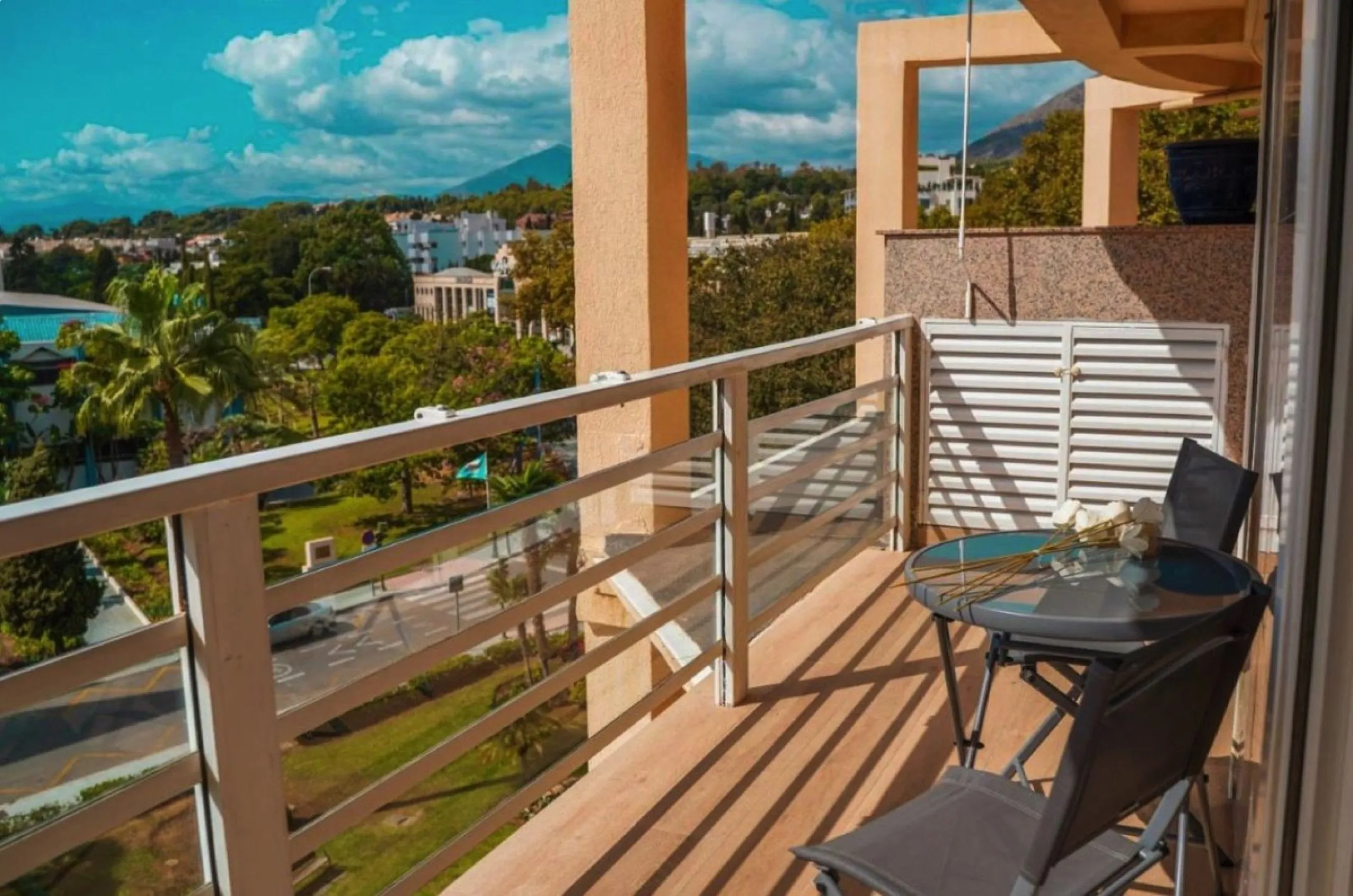 Apartment - Middle Floor Apartment в продаже в Marbella, Málaga. В доме 1 спален и 1 ванных комнат. Площадь дома 78 м²