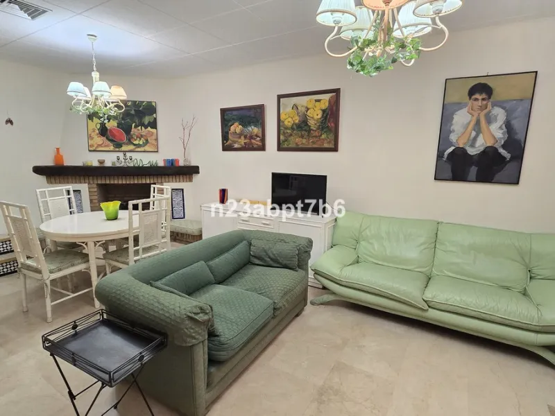 Apartment - Ground Floor Apartment в продаже в Marbella, Málaga. В доме 2 спален и 2 ванных комнат. Площадь дома 109 м²
