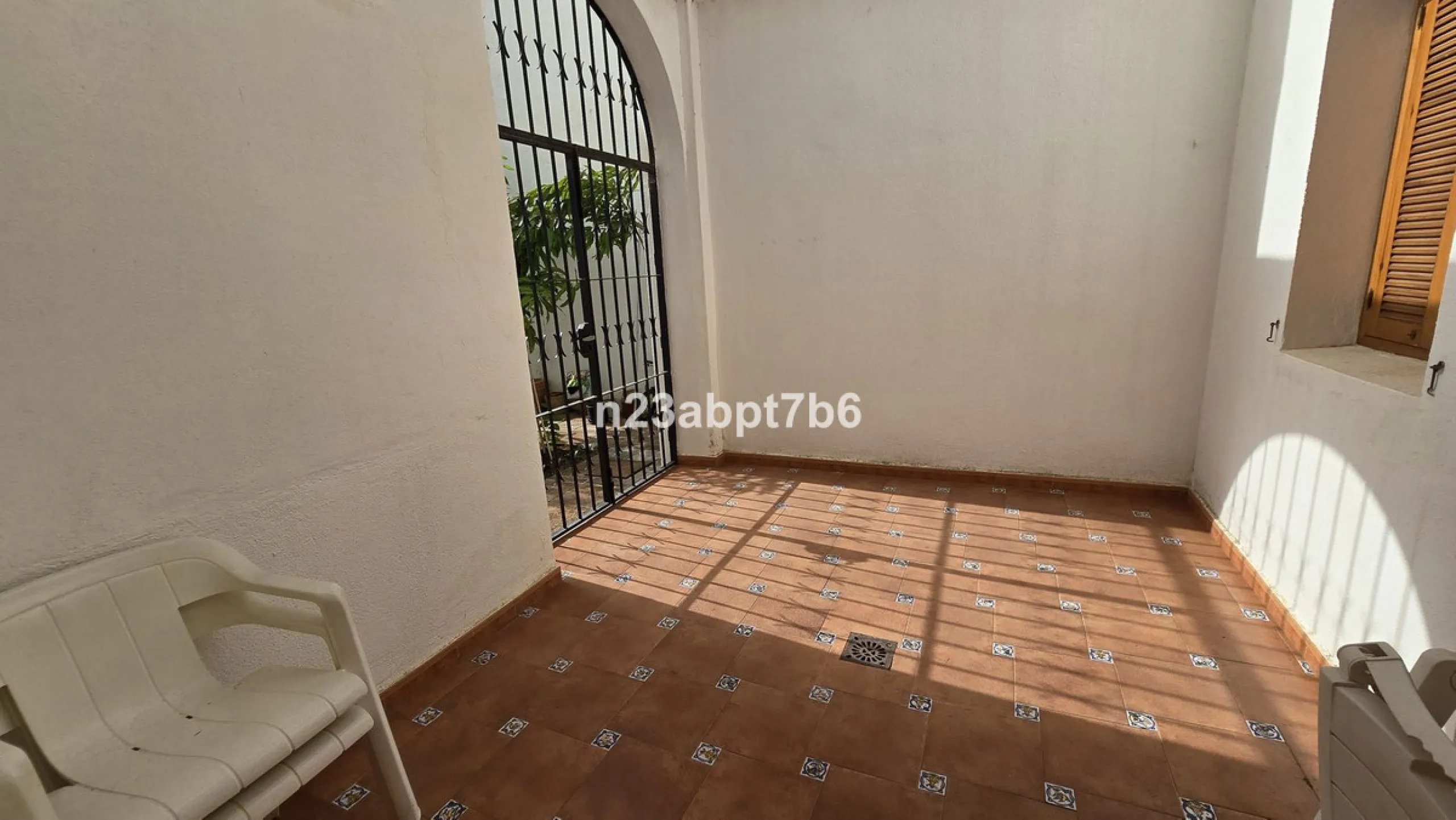 Apartment - Ground Floor Apartment в продаже в Marbella, Málaga. В доме 2 спален и 2 ванных комнат. Площадь дома 109 м²