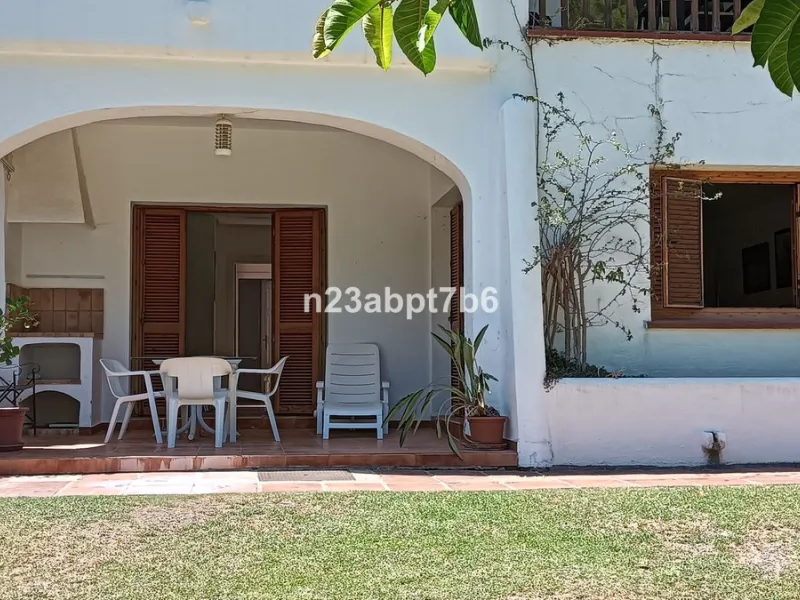 Apartment - Ground Floor Apartment в продаже в Marbella, Málaga. В доме 2 спален и 2 ванных комнат. Площадь дома 109 м²