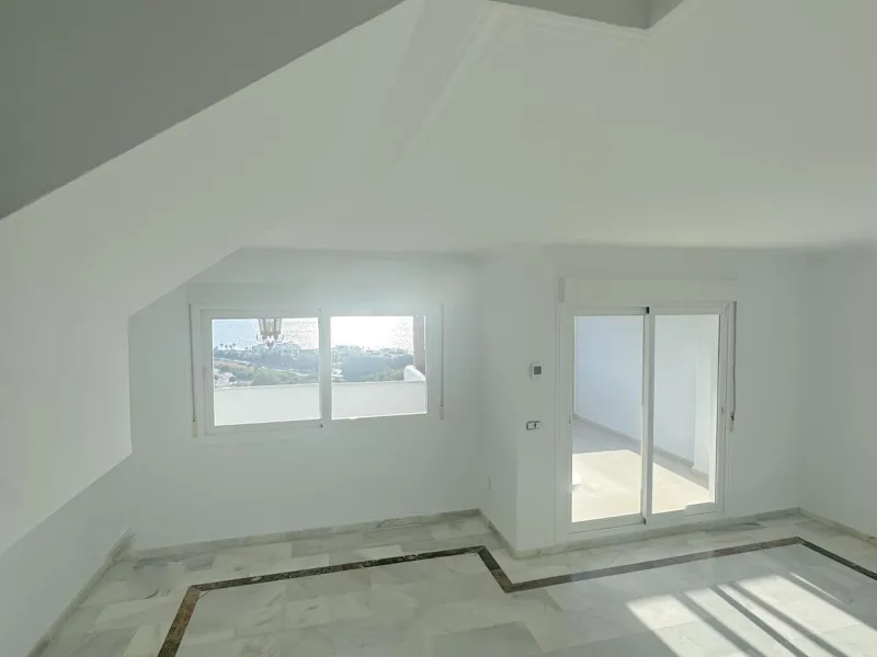 Penthouse Duplex, Casares, Costa del Sol.
