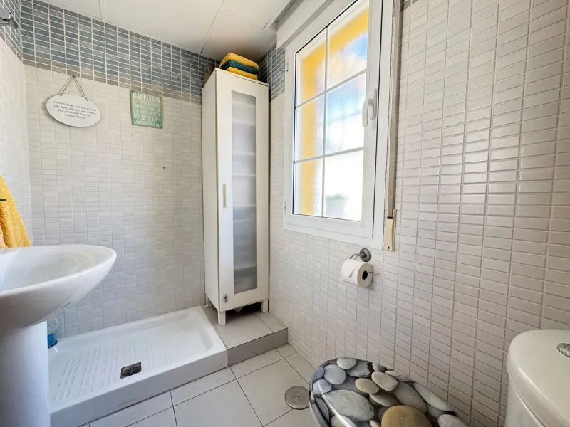 House - Townhouse в продаже в Mijas, Málaga. В доме 4 спален и 3 ванных комнат. Площадь дома 216 м². Площадь участка 321 м²