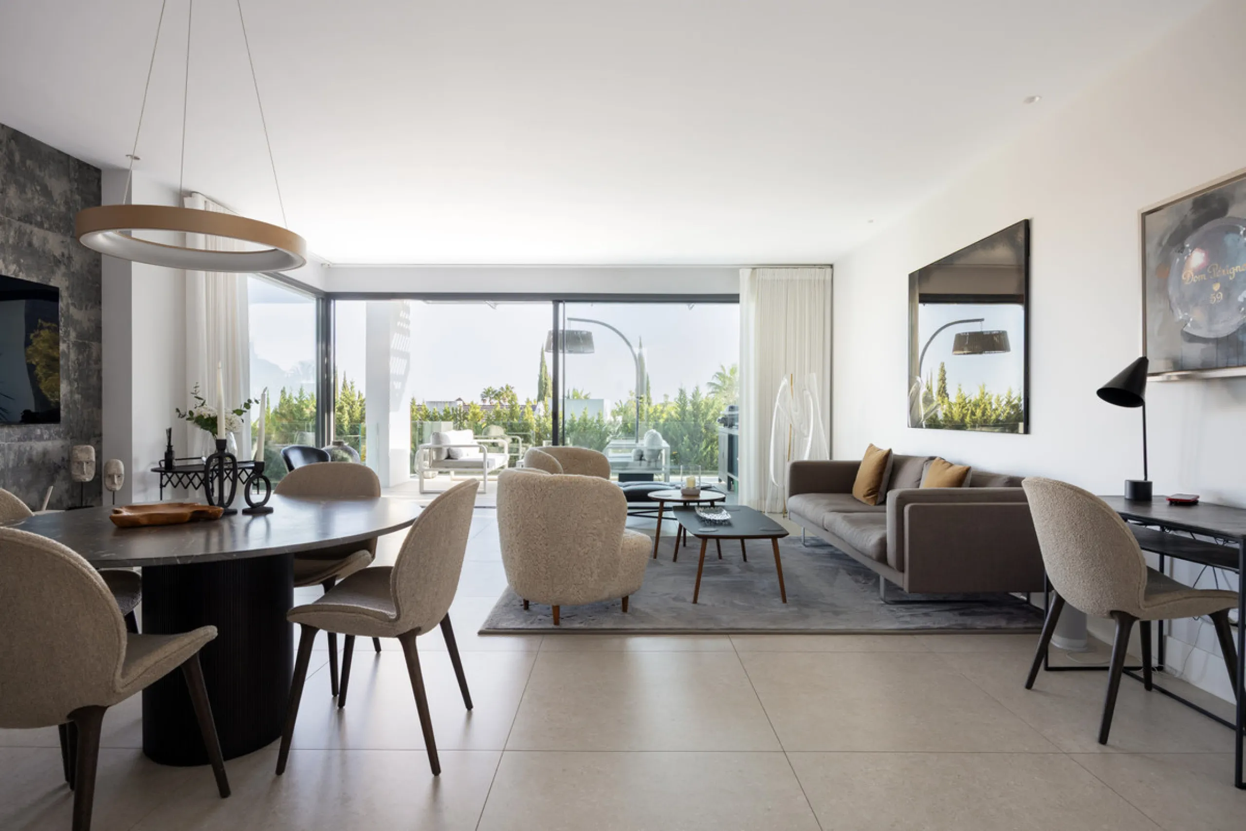 This beautifully designed two-bedroom, two-bathroom apartment offers a harmonious blend of comfort and sophistication in one of the most sought-after areas of the Golf Valley. Located in Urbanization Aqualina wiith 112 m² of interior living space and a ge