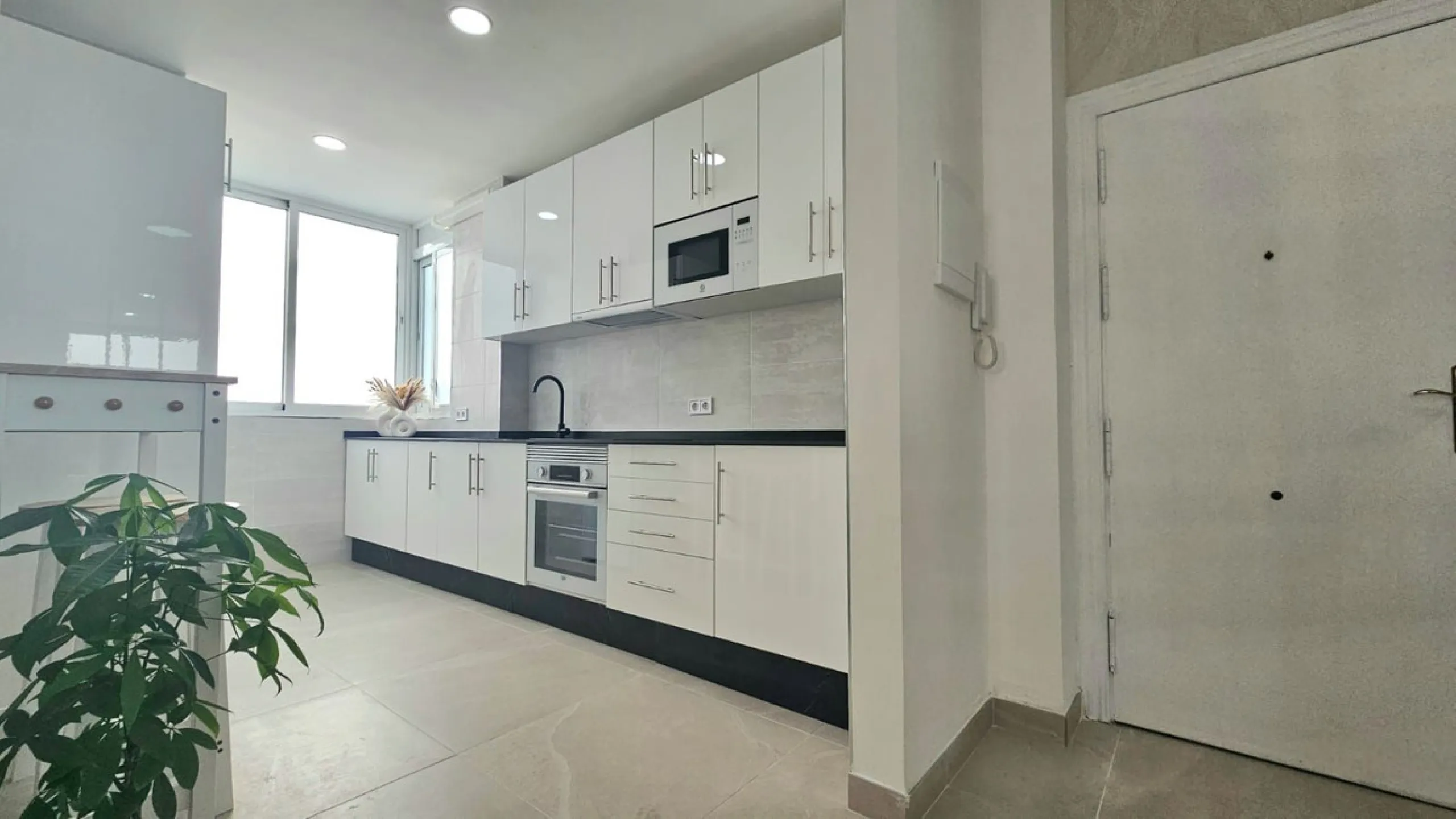 Middle Floor Apartment, Fuengirola, Costa del Sol.