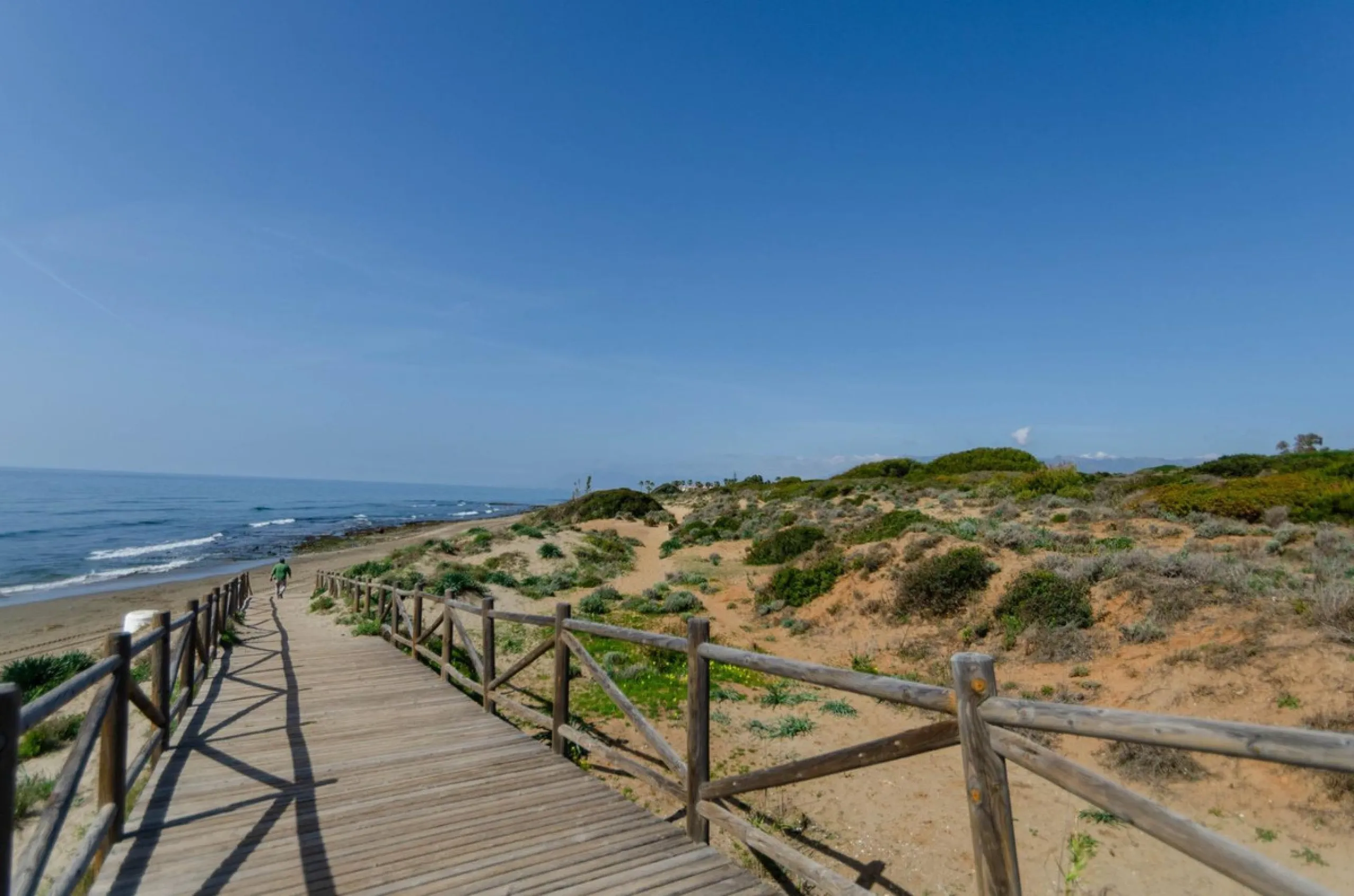 ✨ Living next to the Artola dunes and the best beach in Marbella ✨