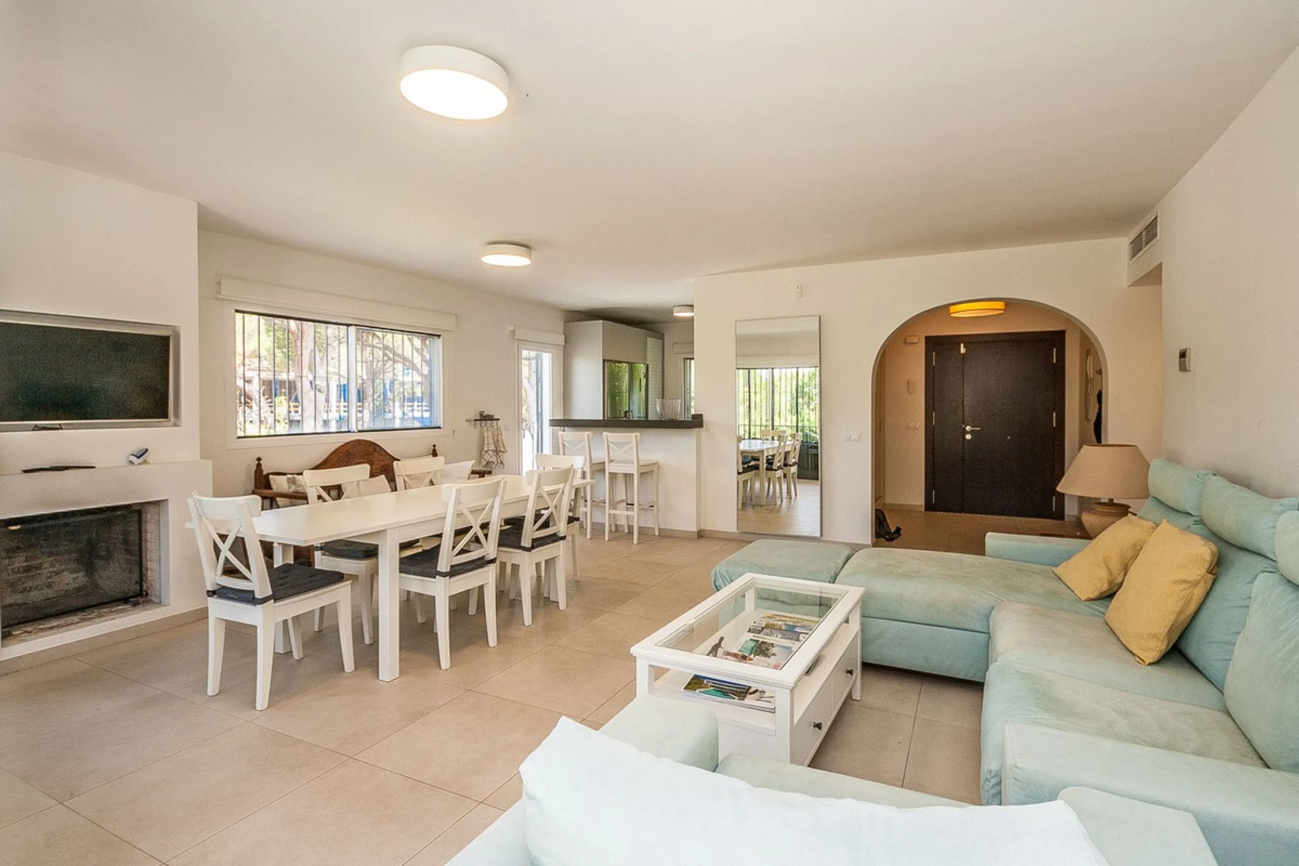 Discover your dream home in this beautifully designed one-level residence, bathed in natural light and featuring direct access to a stunning pool. With five spacious bedrooms and three modern bathrooms, this property is perfect for families or as a lucrat