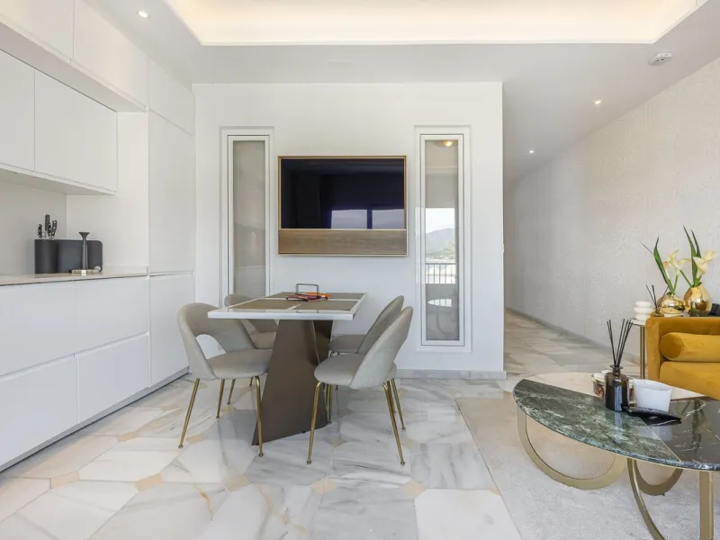 Apartment - Top Floor Apartment в продаже в Marbella, Málaga. В доме 2 спален и 2 ванных комнат. Площадь дома 64 м²