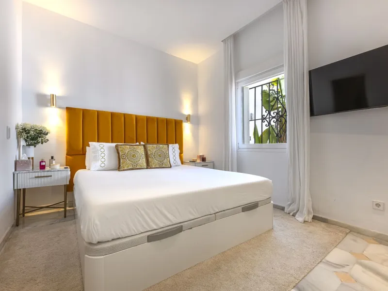 Apartment - Top Floor Apartment в продаже в Marbella, Málaga. В доме 2 спален и 2 ванных комнат. Площадь дома 64 м²