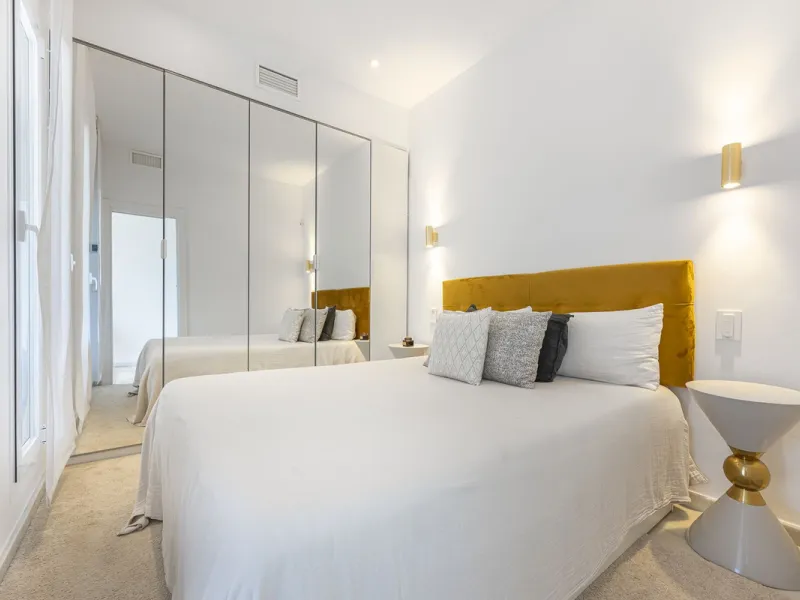 Apartment - Top Floor Apartment в продаже в Marbella, Málaga. В доме 2 спален и 2 ванных комнат. Площадь дома 64 м²