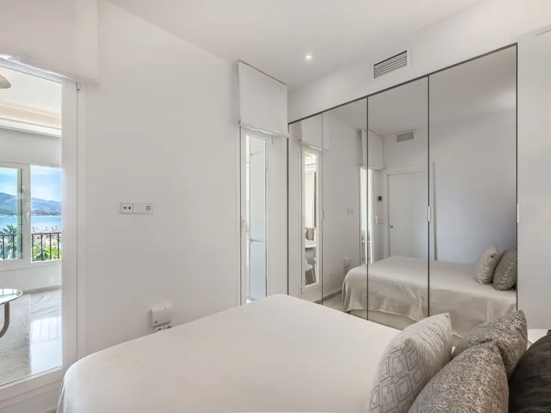 Apartment - Top Floor Apartment в продаже в Marbella, Málaga. В доме 2 спален и 2 ванных комнат. Площадь дома 64 м²