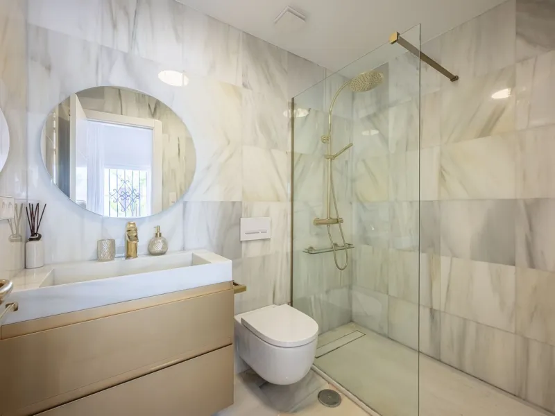 Apartment - Top Floor Apartment в продаже в Marbella, Málaga. В доме 2 спален и 2 ванных комнат. Площадь дома 64 м²