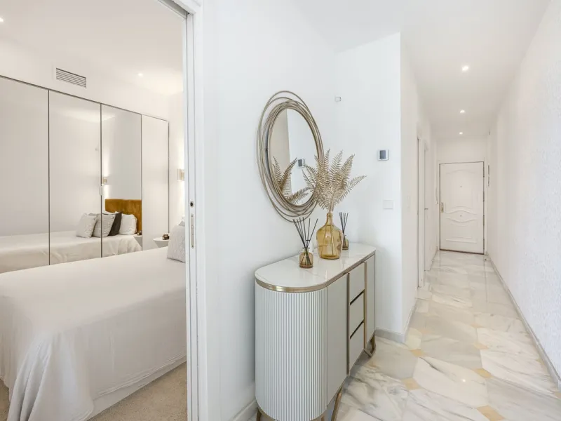Apartment - Top Floor Apartment в продаже в Marbella, Málaga. В доме 2 спален и 2 ванных комнат. Площадь дома 64 м²