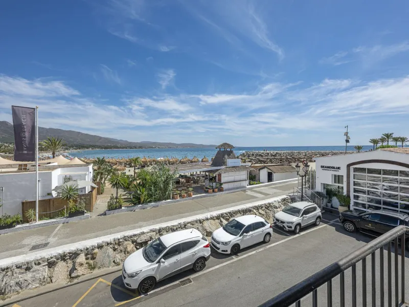 Apartment - Top Floor Apartment в продаже в Marbella, Málaga. В доме 2 спален и 2 ванных комнат. Площадь дома 64 м²