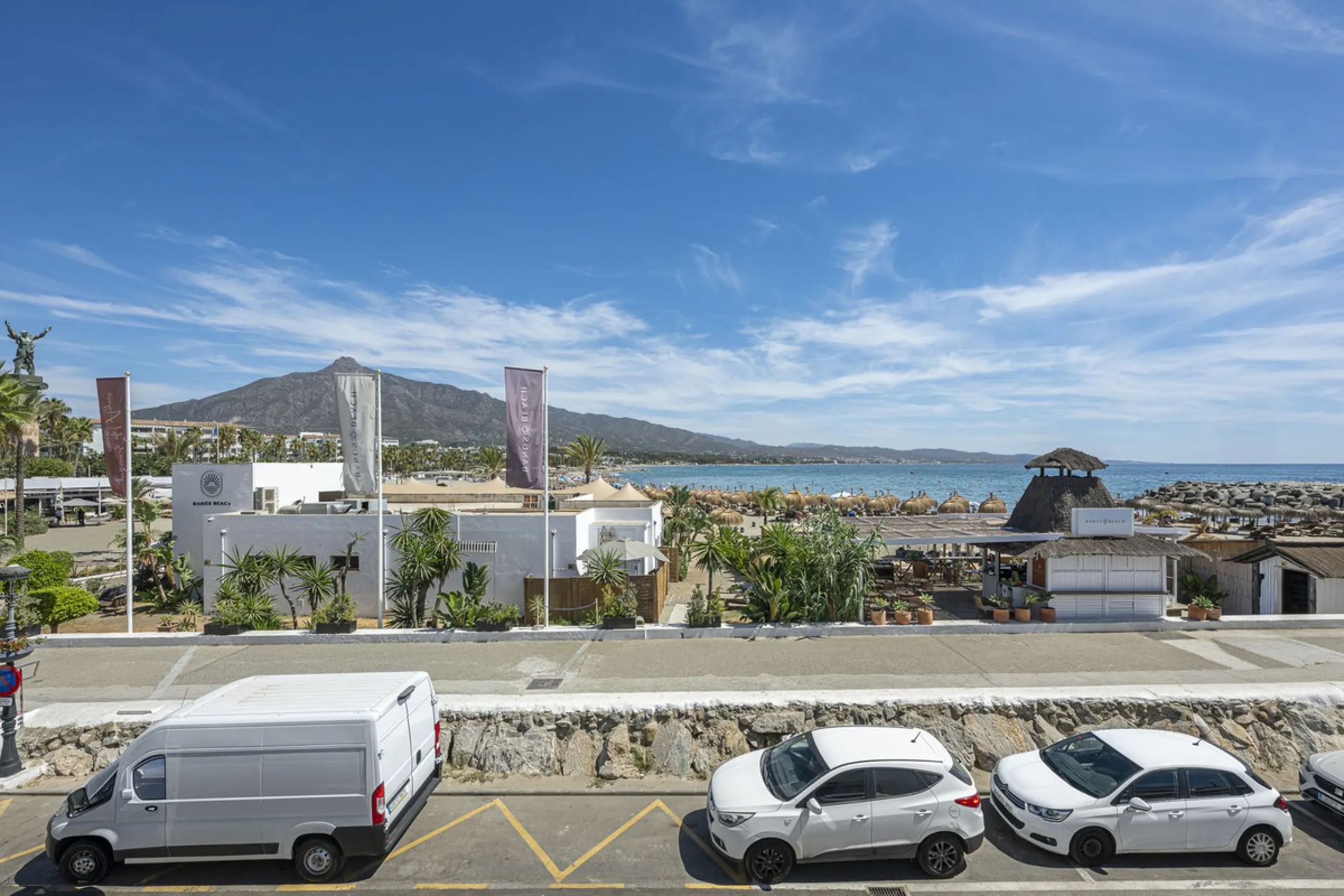 Apartment - Top Floor Apartment в продаже в Marbella, Málaga. В доме 2 спален и 2 ванных комнат. Площадь дома 64 м²