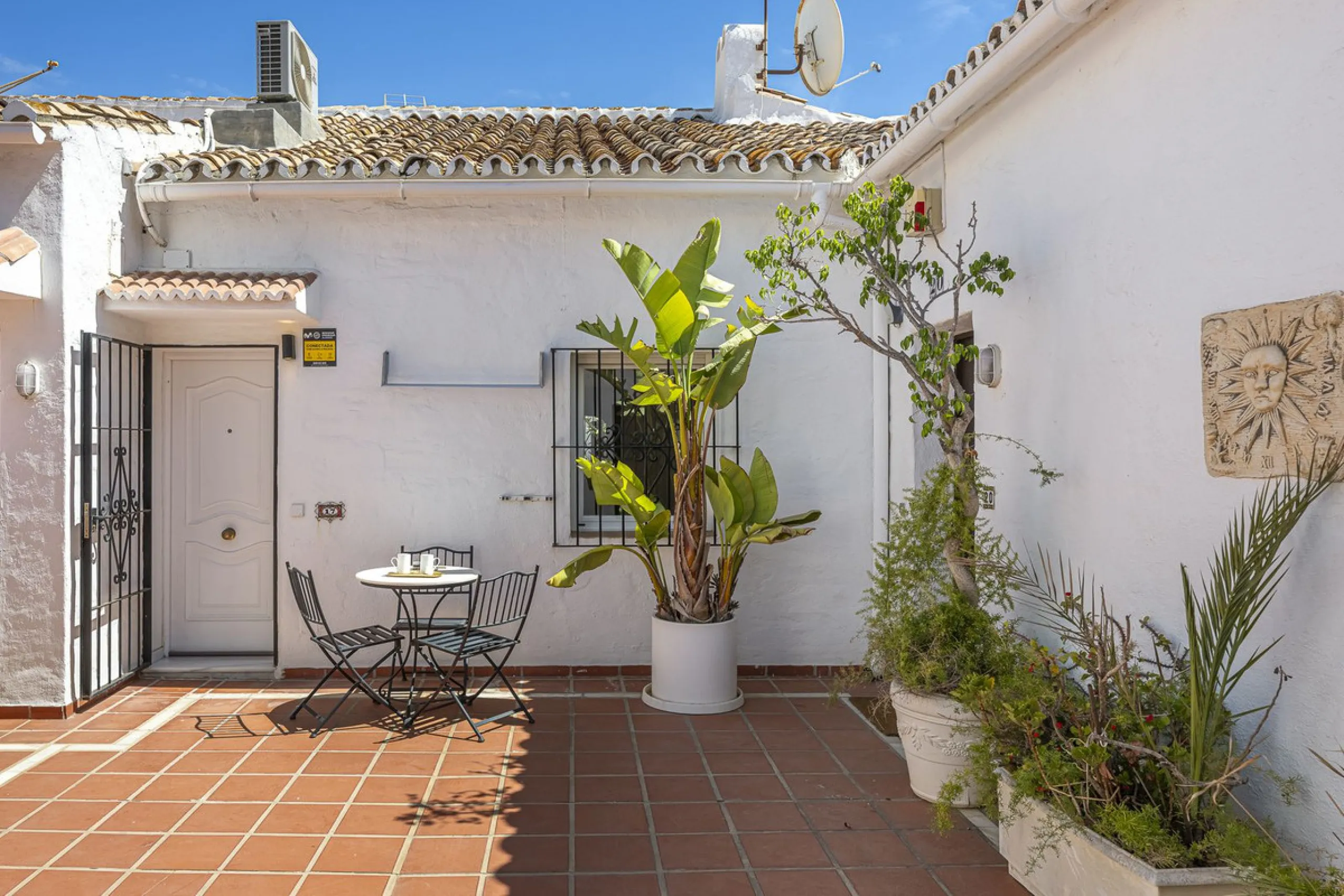 Apartment - Top Floor Apartment в продаже в Marbella, Málaga. В доме 2 спален и 2 ванных комнат. Площадь дома 64 м²