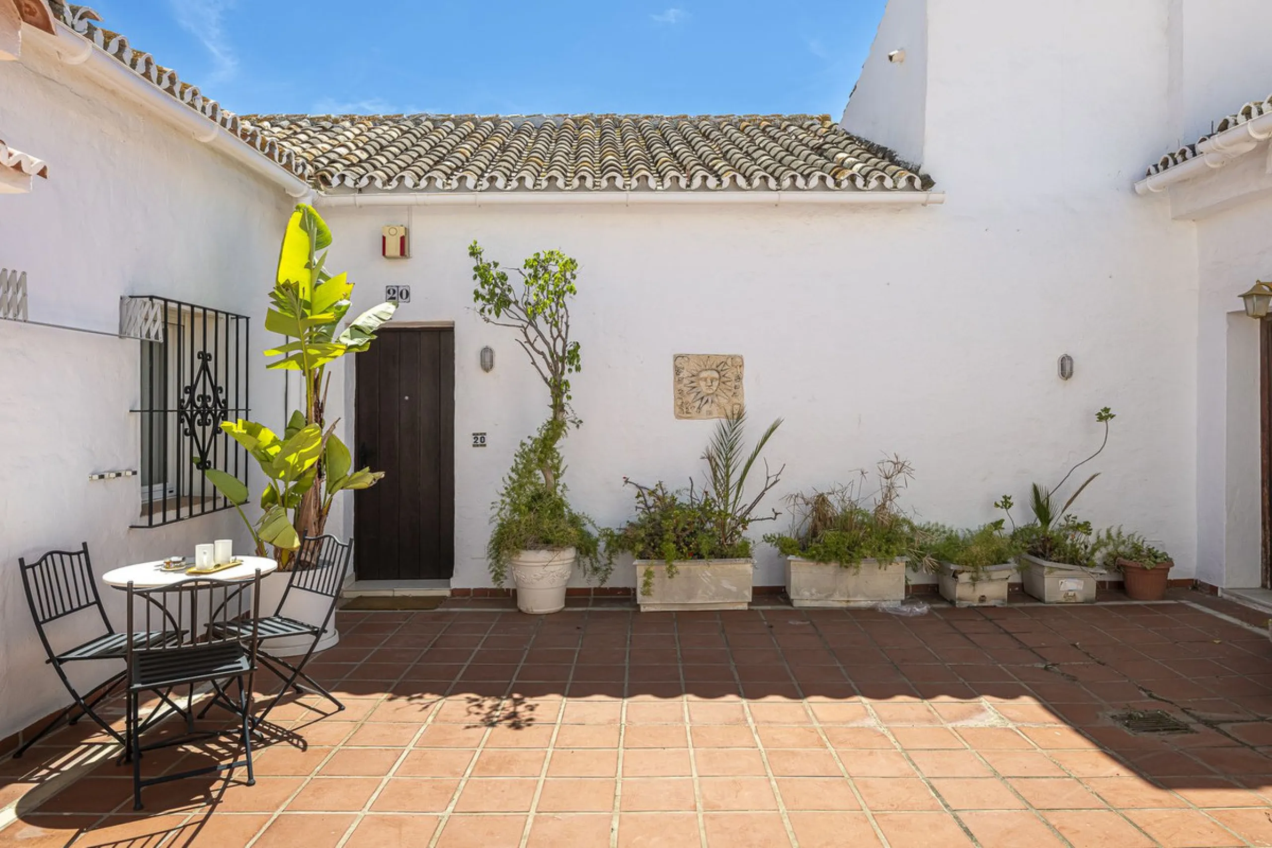 Apartment - Top Floor Apartment в продаже в Marbella, Málaga. В доме 2 спален и 2 ванных комнат. Площадь дома 64 м²