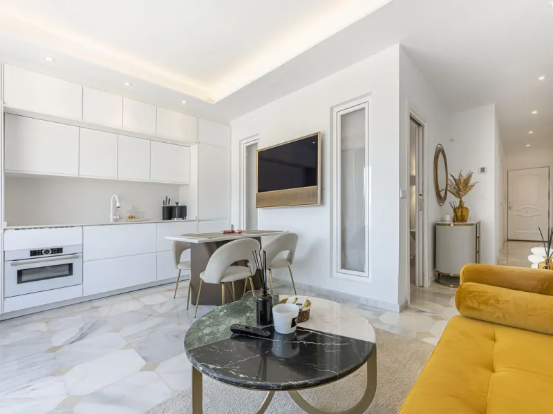 Apartment - Top Floor Apartment в продаже в Marbella, Málaga. В доме 2 спален и 2 ванных комнат. Площадь дома 64 м²