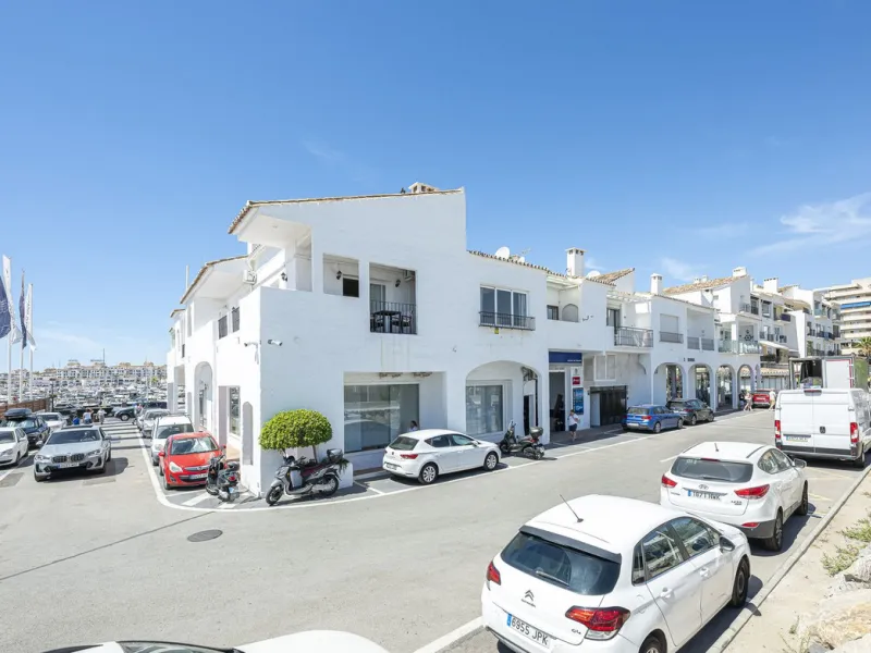 Apartment - Top Floor Apartment в продаже в Marbella, Málaga. В доме 2 спален и 2 ванных комнат. Площадь дома 64 м²