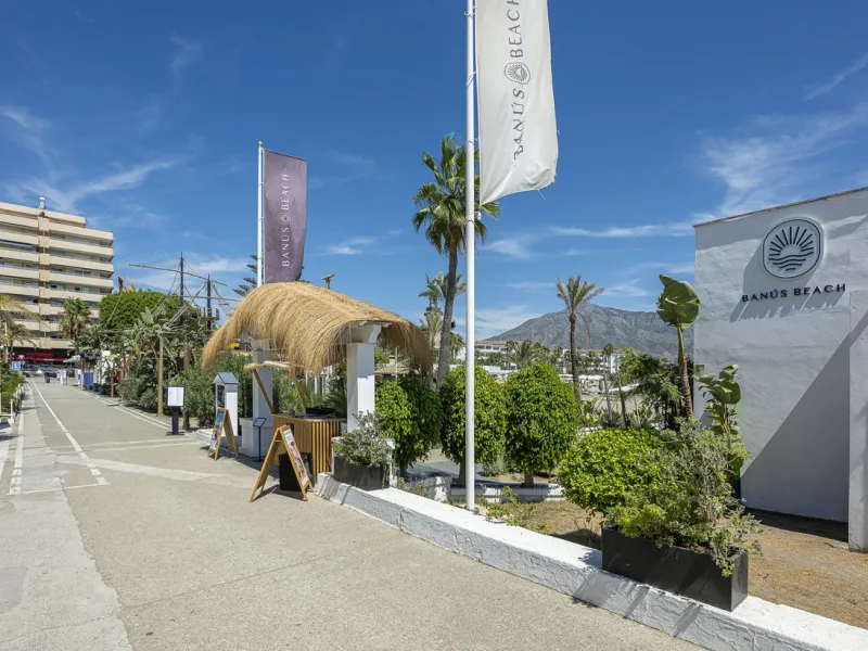 Apartment - Top Floor Apartment в продаже в Marbella, Málaga. В доме 2 спален и 2 ванных комнат. Площадь дома 64 м²