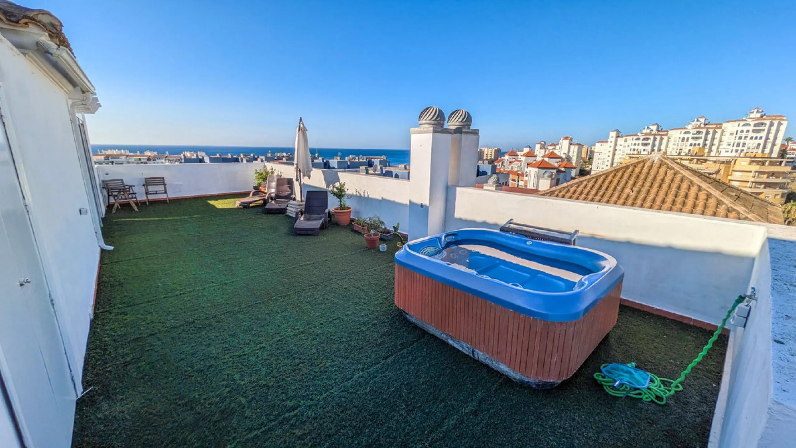 ✨Exclusive penthouse in Estepona with dreamy sea views✨