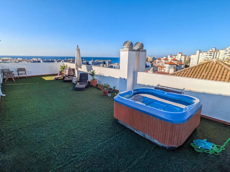 ✨Exclusive penthouse in Estepona with dreamy sea views✨