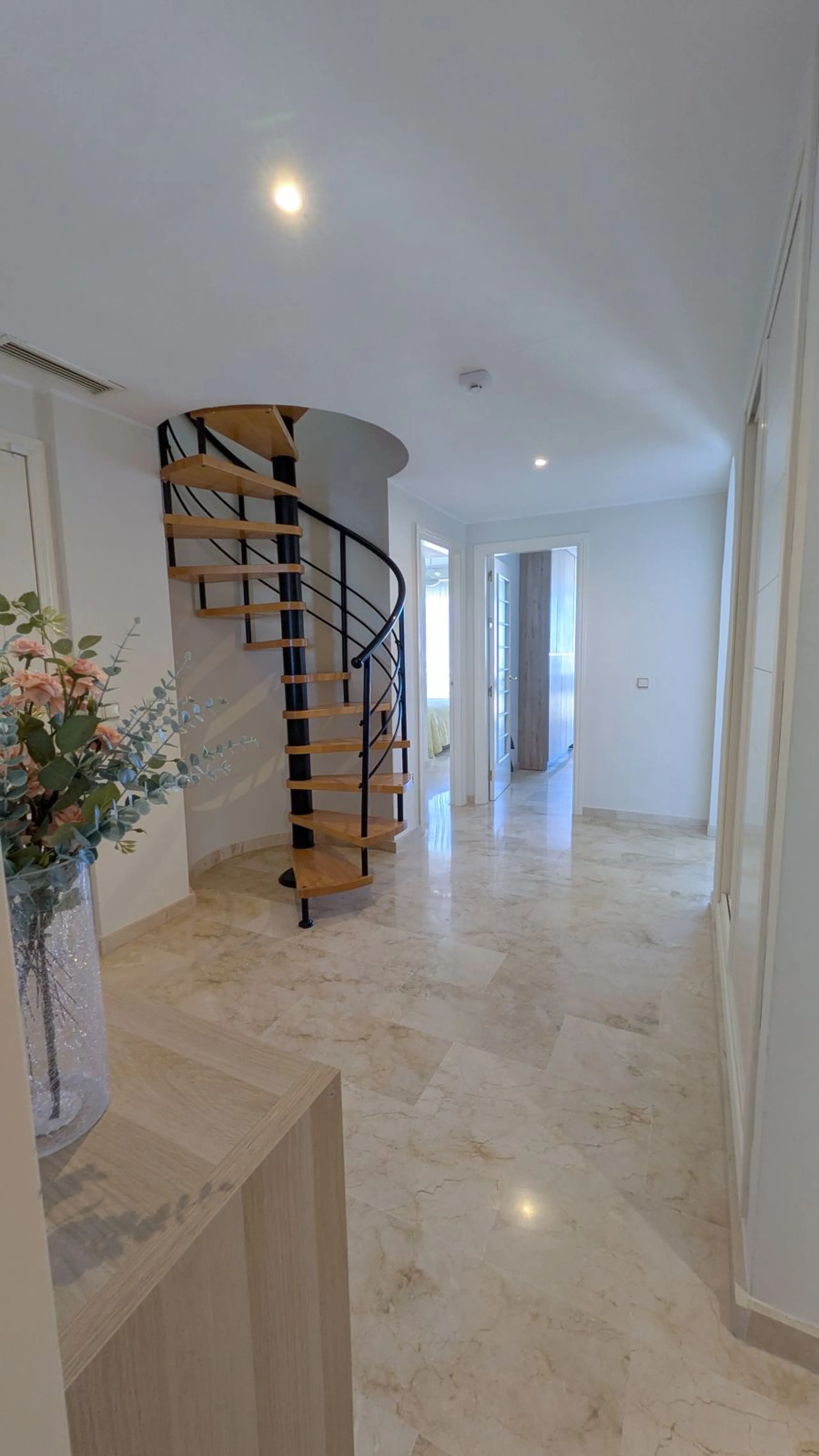 ✨Exclusive penthouse in Estepona with dreamy sea views✨