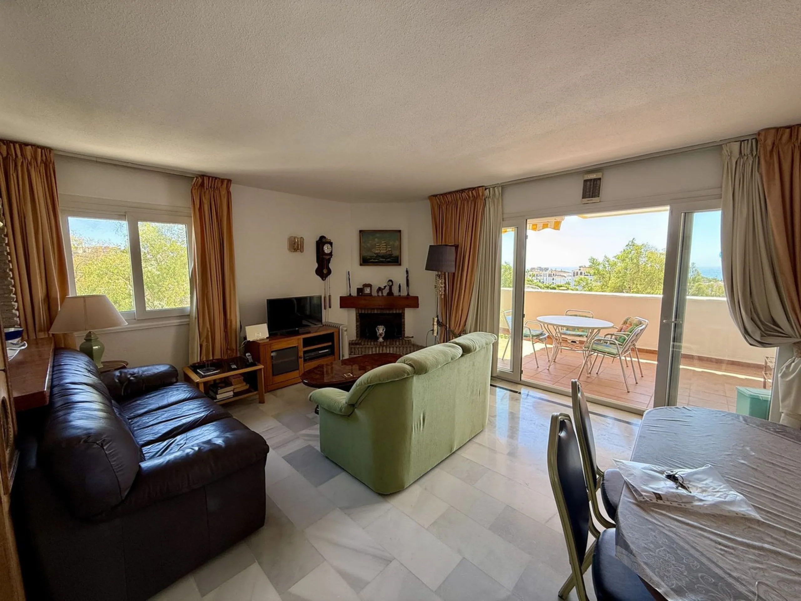 Apartment - Penthouse в продаже в Mijas, Málaga. В доме 2 спален и 2 ванных комнат. Площадь дома 89 м²