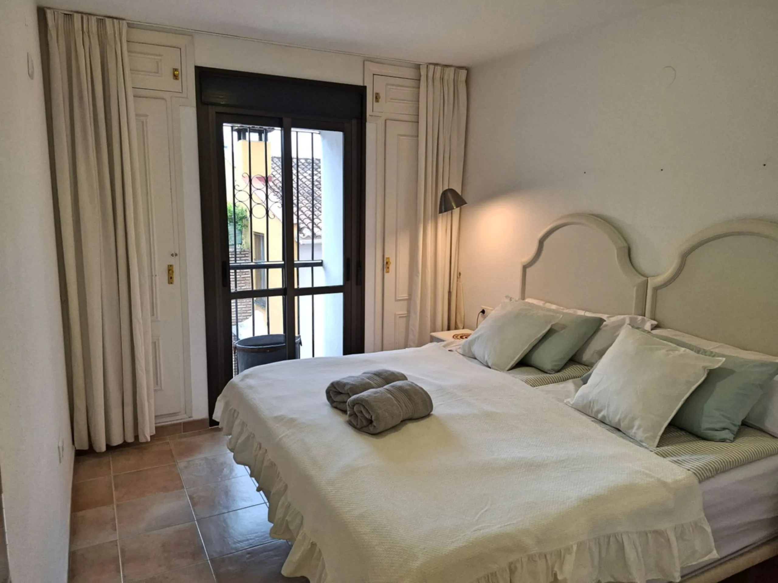 Great opportunity within the most famous complex in Fuengirola, Puebla Lucia. This two bedroom, two bathroom apartment is in perfect condition and sold fully furnished. The apartment is spacious and very sunny and has a lovely terrace. The community is ga