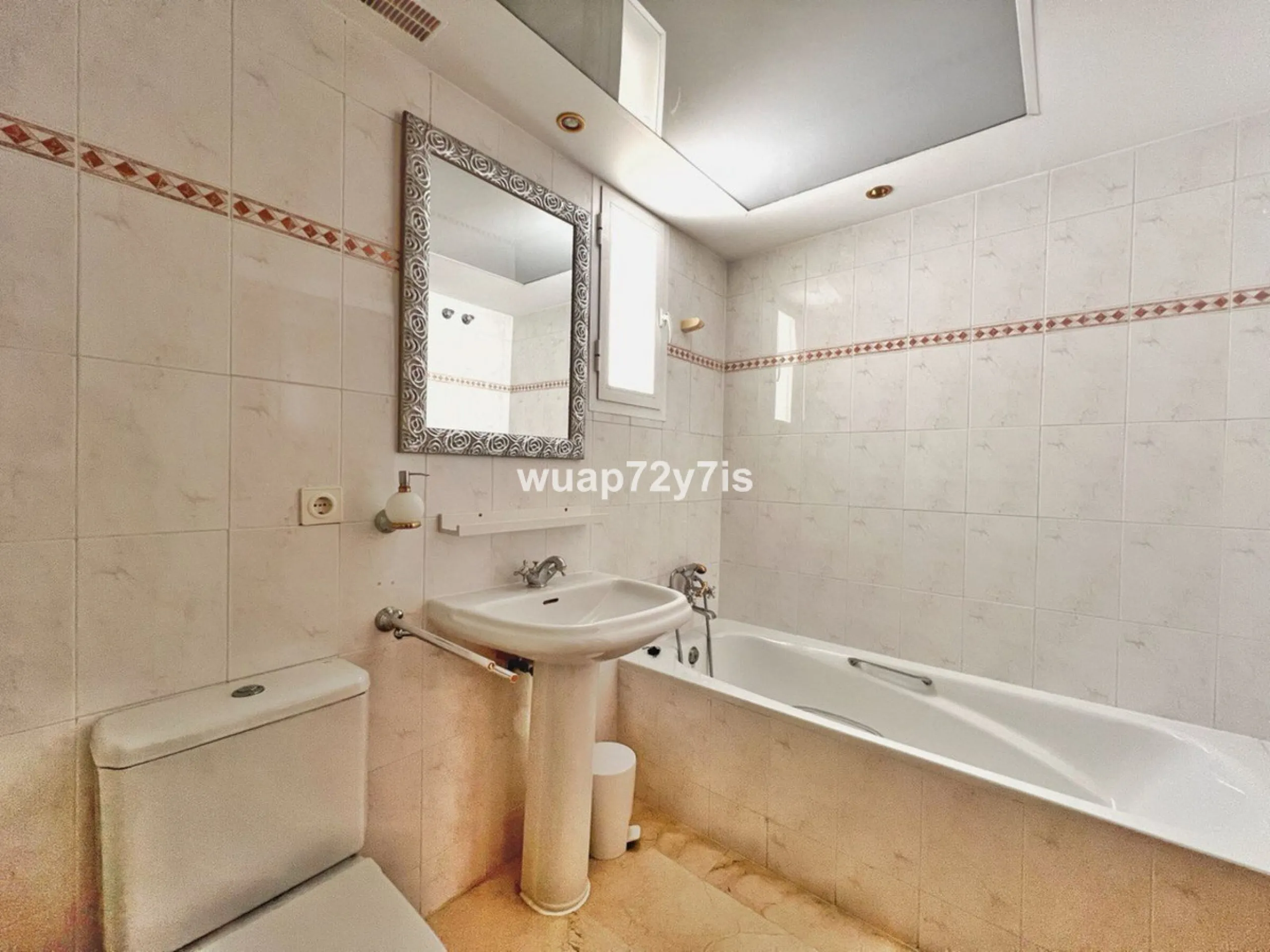 Townhouse with Panoramic Sea Views in Costabella, Marbella East