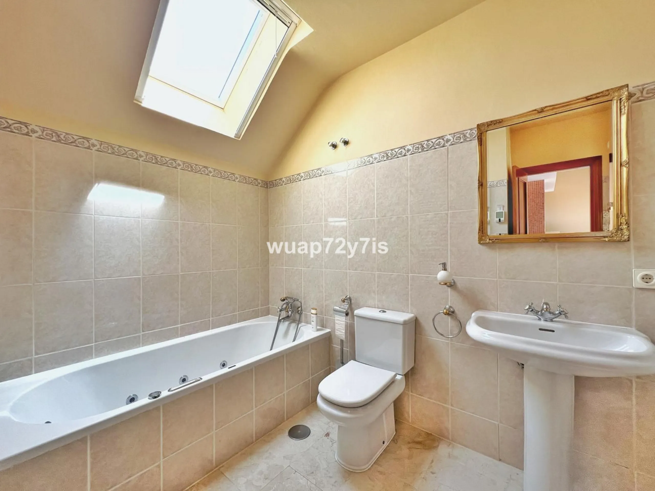 Townhouse with Panoramic Sea Views in Costabella, Marbella East